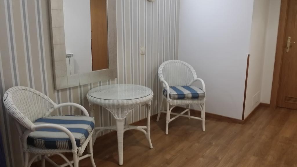 Isabel - Suarez Inclan 38 Hotel Cudillero Luaran gambar