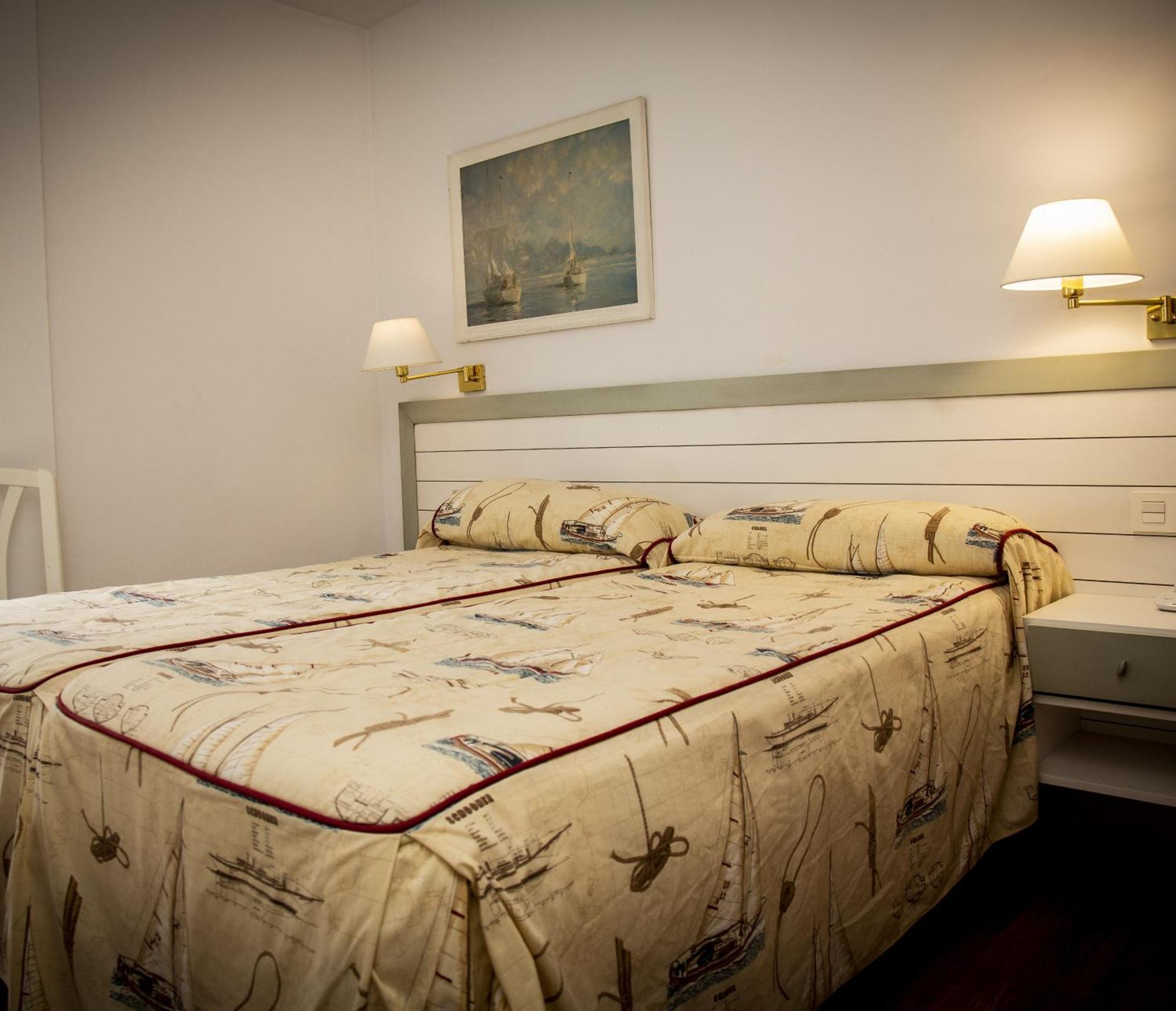 Isabel - Suarez Inclan 38 Hotel Cudillero Bilik gambar